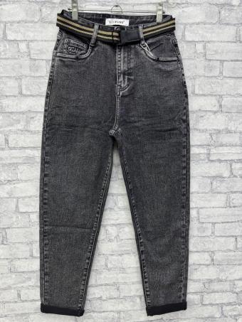 9022LookVng /  1